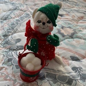 5” Annalee Mouse with Snowballs